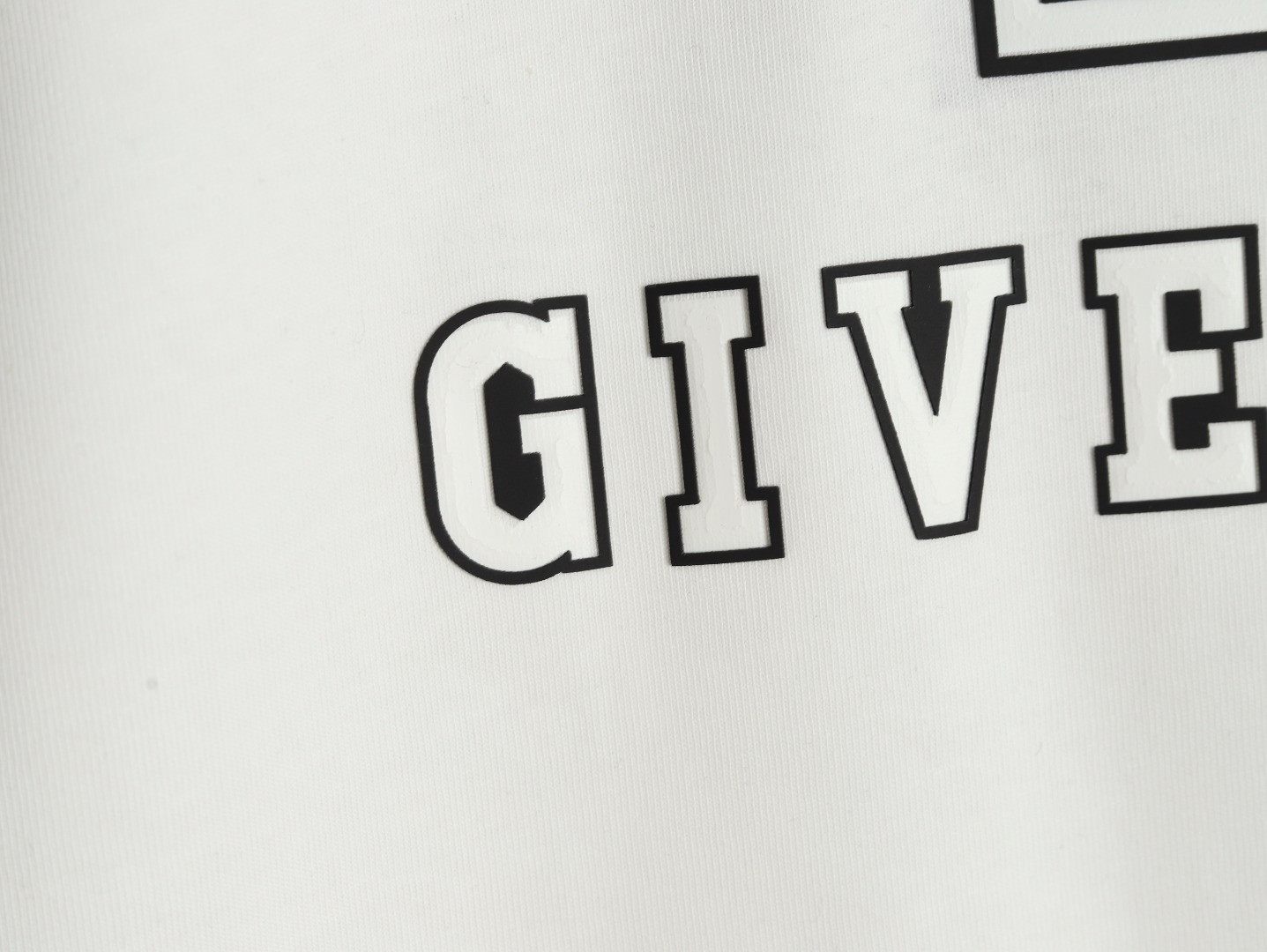 Givenchy 25SS Short-sleeved T-shirt