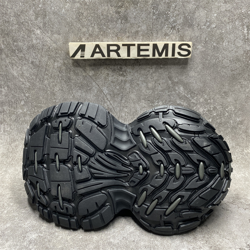 Balenciga 10XL Sneakers Black