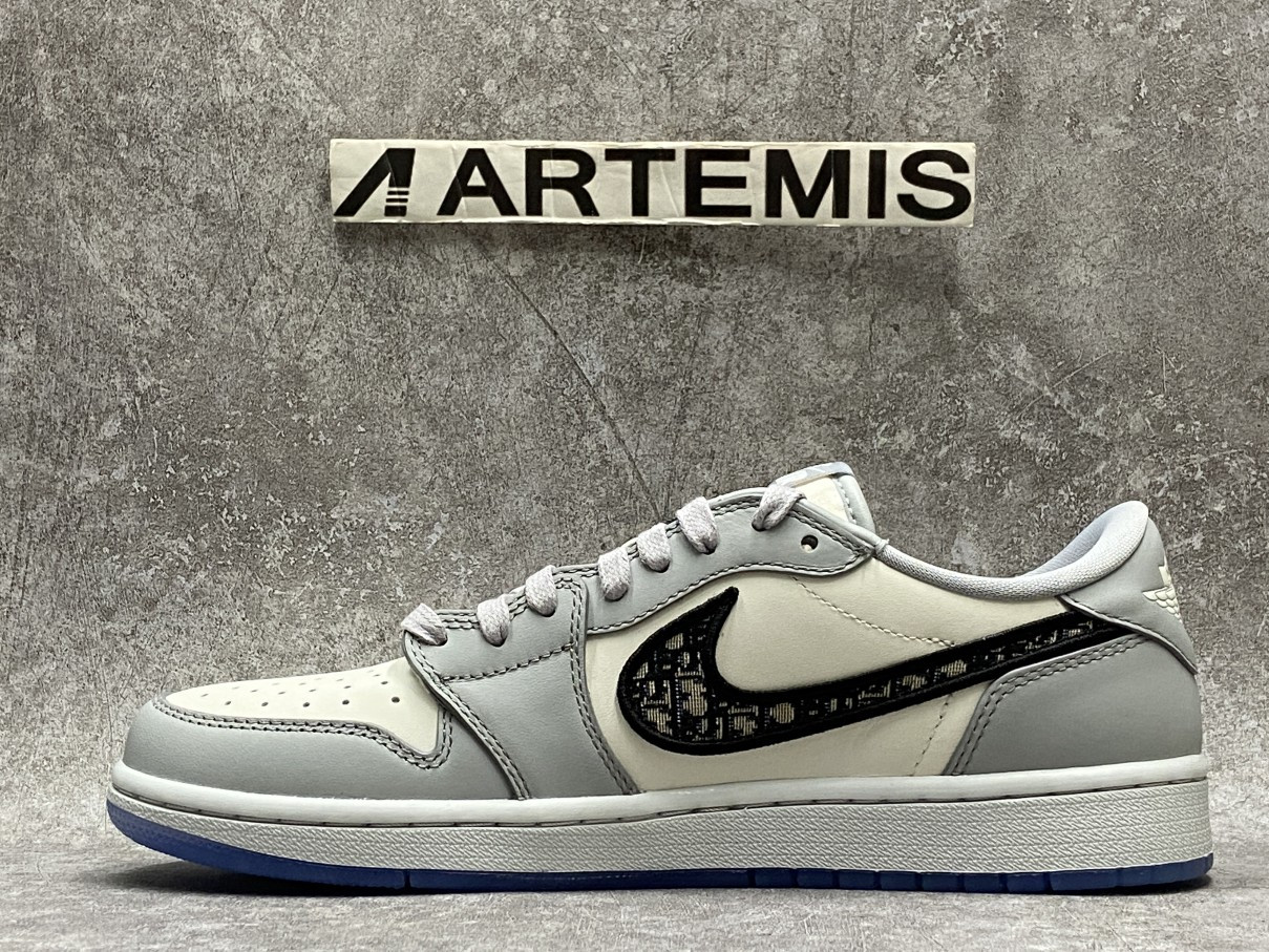 air jordan 1 retro low D*or (blue box version)