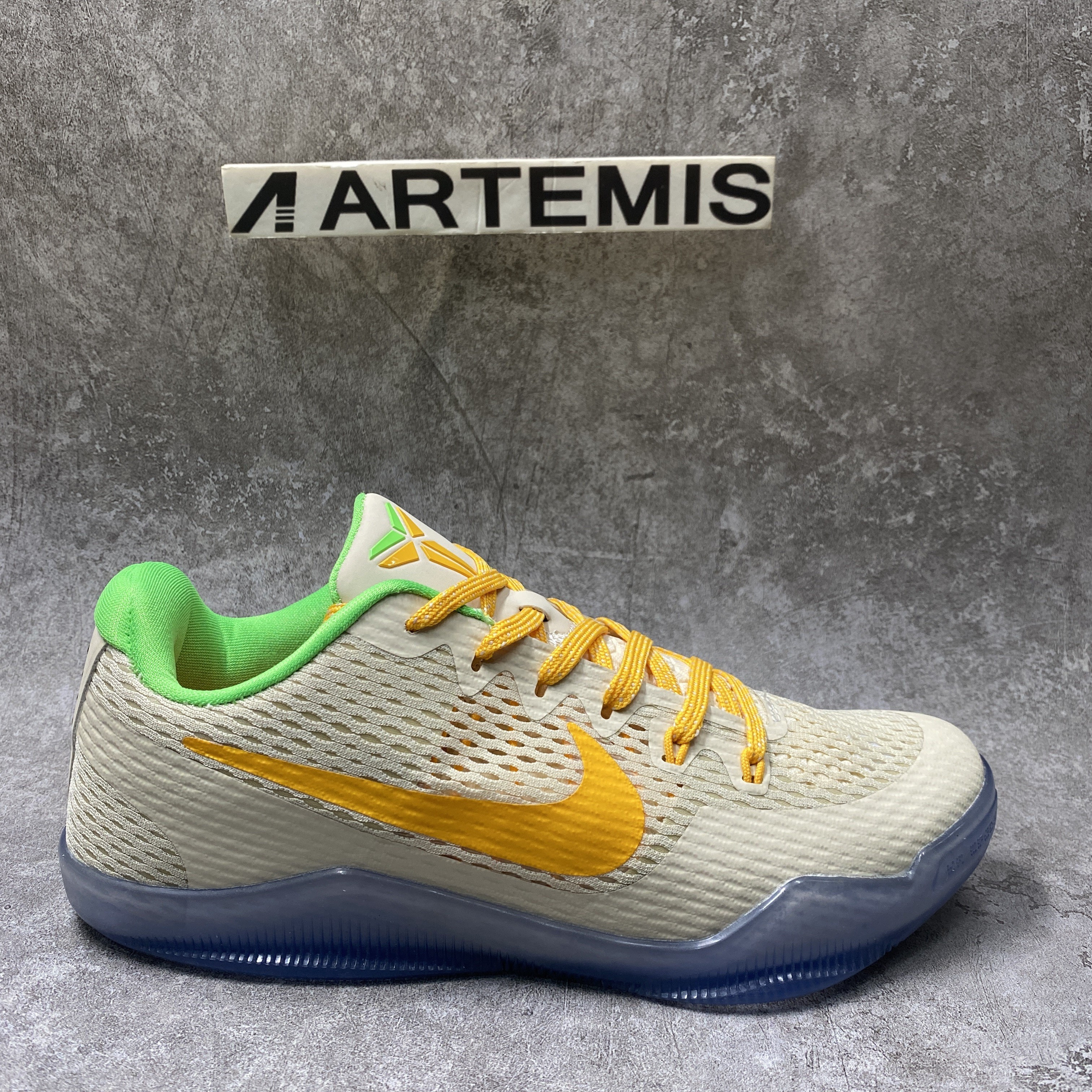 Nike Kobe 11 Peach Jam PE