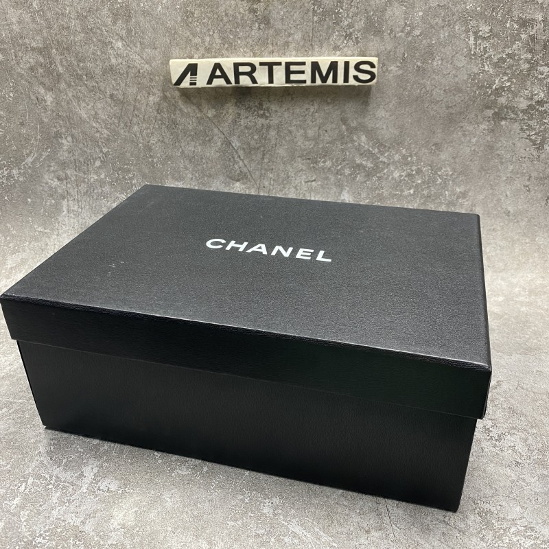 Ch*el velvet calfskin & mixed fibers sneaker ivory