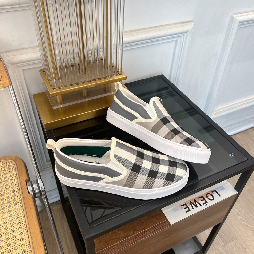 ua B**rry slip on sneakers